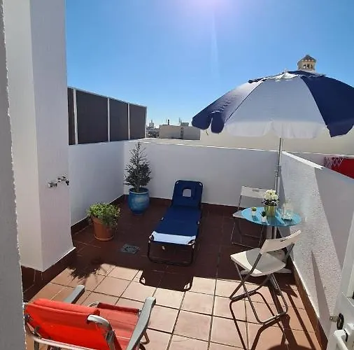 Penthouse With Solarium In The Center Of Malaga-atico Con Solarium En El Centro De Apartment