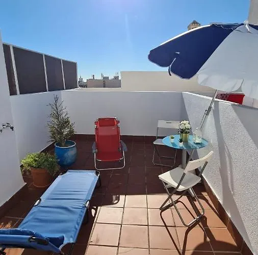 Apartment Penthouse With Solarium In The Center Of Malaga-atico Con Solarium En El Centro De Málaga