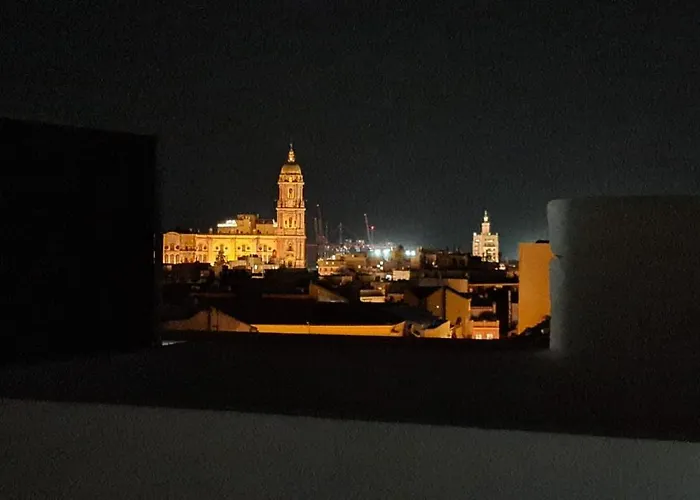 Penthouse With Solarium In The Center Of Malaga-atico Con Solarium En El Centro De *
